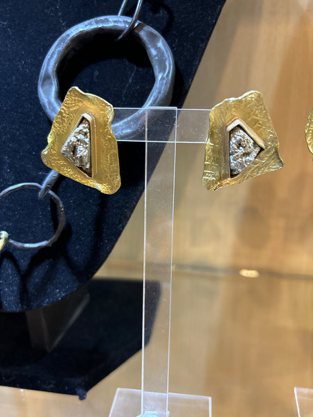 Aros con piedra bronce