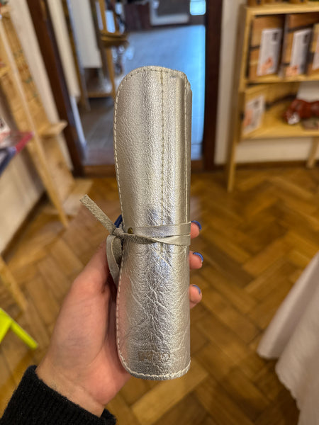 Estuches de cuero