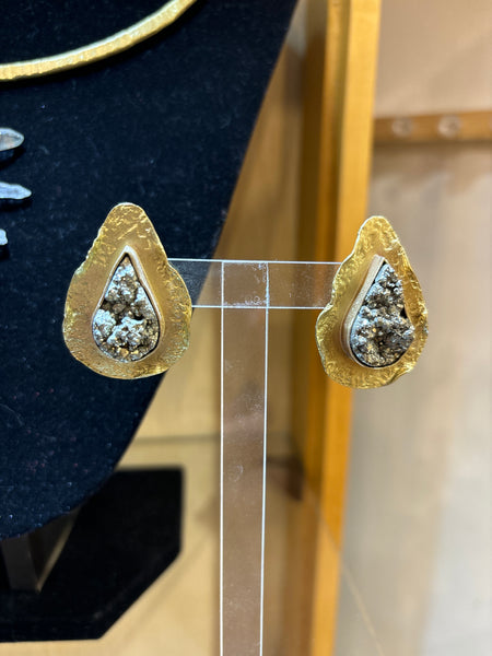 Aros con piedra bronce