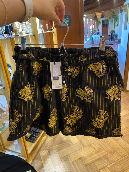 Short bordado