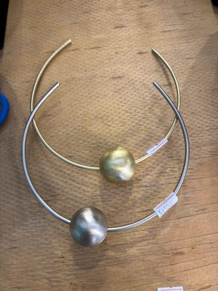 Collares Altamirano